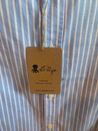 Camisa azul y rayas blancas - El Pulpo