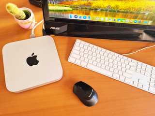Apple Mac mini 2010 4GB RAM 320GB HDD CD Ordenador