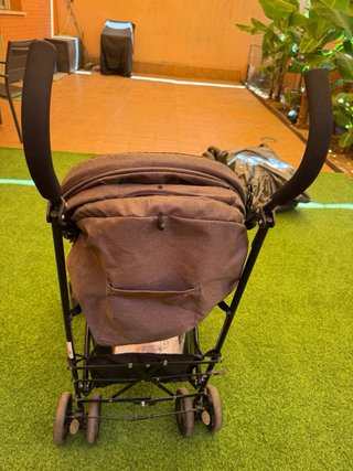 Silla de paseo plegable Kikaboo