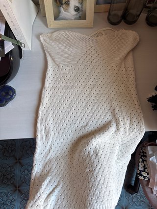 Vestido de verano blanco de punto