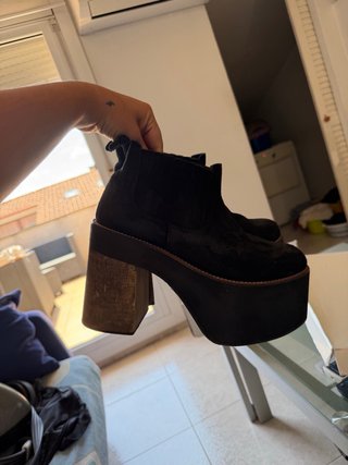 Botines plataforma tacón alto negros BRATZ