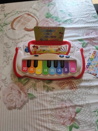 Piano Infantil Clementoni Jugando Aprendo