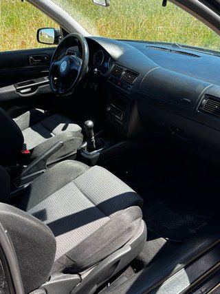 Volkswagen Golf 2003
