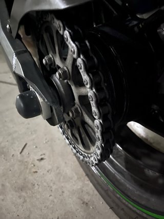 Kawasaki Z900SE 2024 125cv Negra y Verde