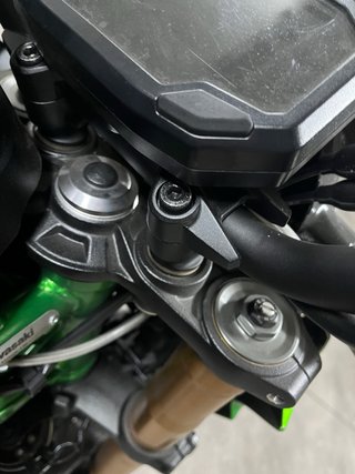 Kawasaki Z900SE 2024 125cv Negra y Verde