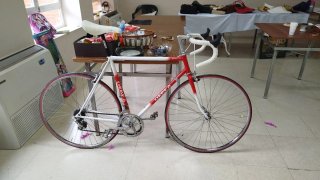 Bicicleta Orbea Clásica Roja y Blanca
