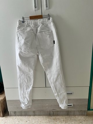 Pantalón hombre Bershka jogger talla xs blanco