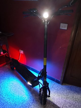 Kaabo Mantis 10+ Patinete Eléctrico Seminuevo