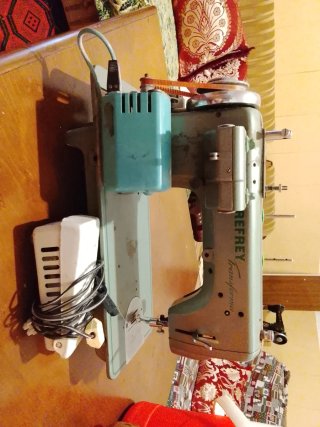 Máquina de coser Refrey Transforma