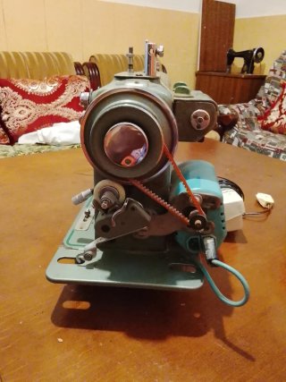 Máquina de coser Refrey Transforma