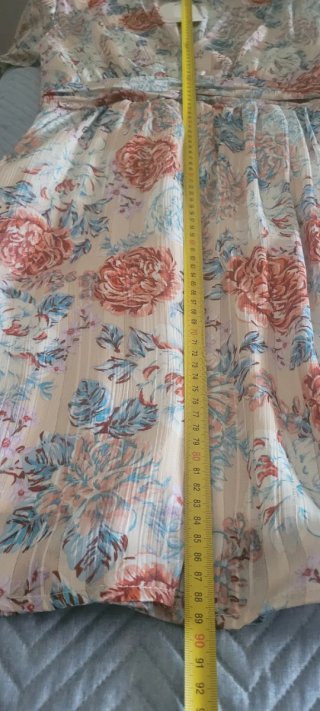 Vestido de verano floral forrado talla M/L