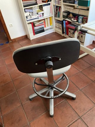 Mesa Dibujo Técnico + Silla Giratoria