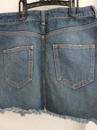 Minifalda vaquera Zara como nueva