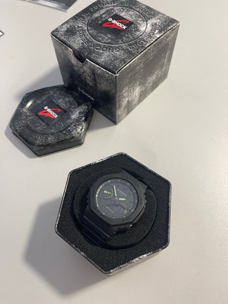 G-Shock Negro con Detalles Verdes
