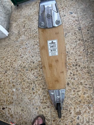 Monopattino a 3 ruote e skateboard
