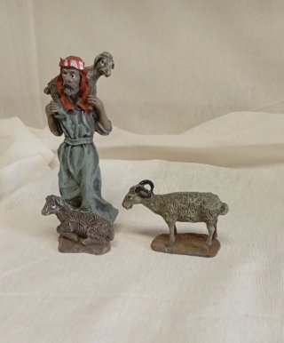 Belén figuras pastor, ovejas, gallinas y pato