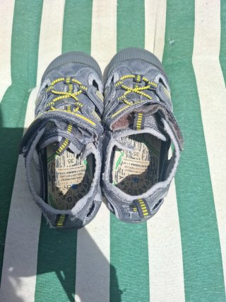 Chanclas Pablosky Gris y Amarillo