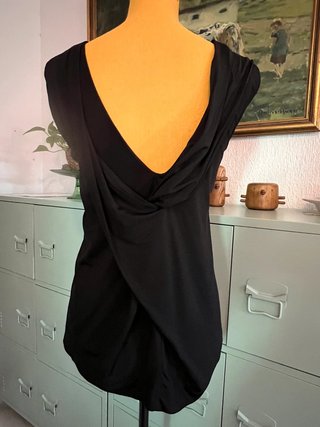 Purificación García Blouse Elegant Open Back Draped Black Great Condition
