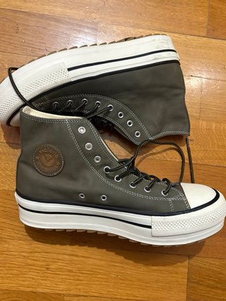 Zapatillas Victoria caña alta verde