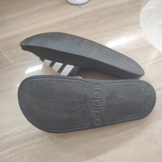 Adidas Adilette originales, estado impecable.