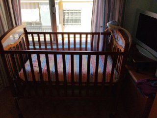 Cuna de madera marca Puppy