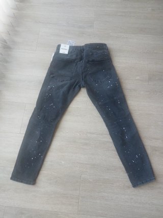 Pantalón vaquero Bershka negro desgastado T 38