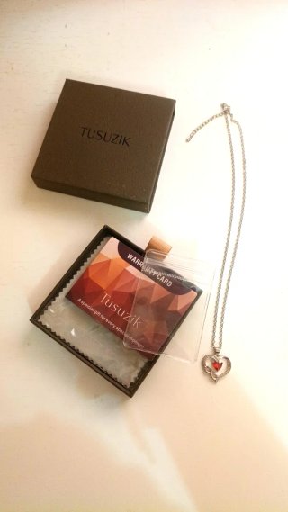 Colgante Corazón Rojo Infinito de Plata, Tusuzik