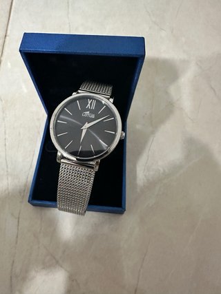 Reloj Lotus Negro y Plateado