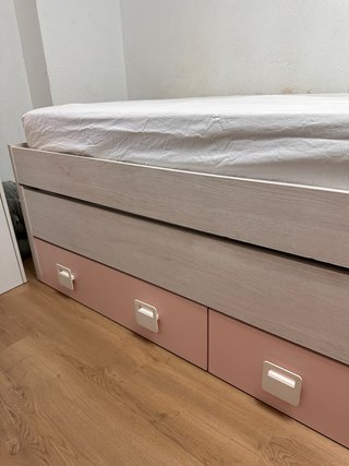 Cama juvenil con cajones