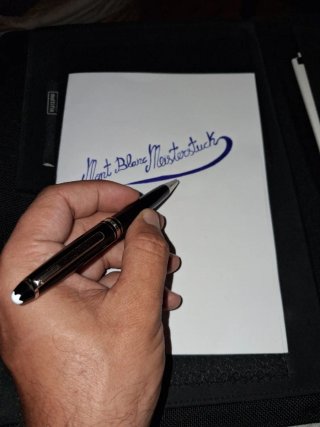 Bolígrafo Montblanc Negro y Plateado