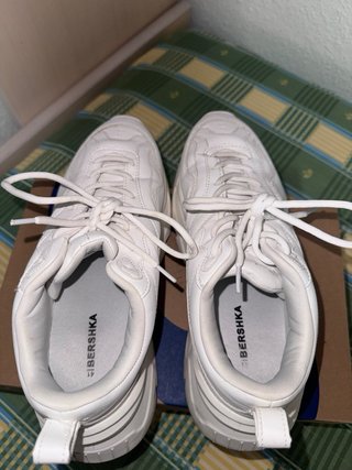 Zapatillas Bershka blancas