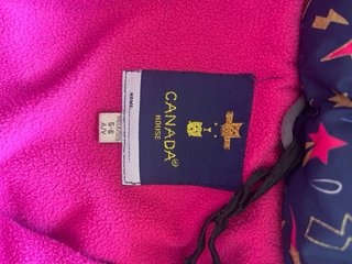 Chaqueta infantil con capucha y estampado canadà