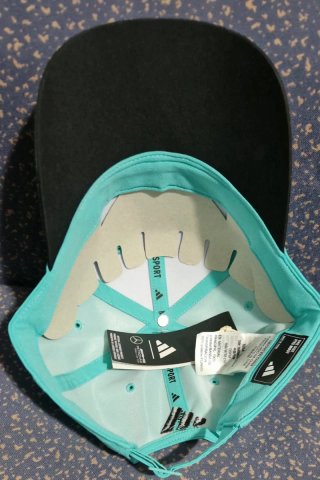 Gorra  Adidas Mercedes-AMG Petronas F1 Drivet A81.
