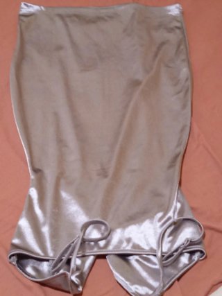 Dos vestidos de fiesta para chica