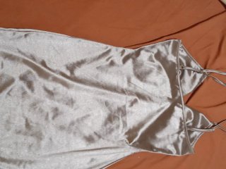 Dos vestidos de fiesta para chica