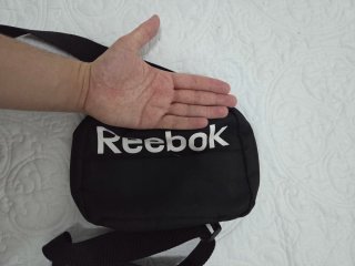 Bandolera Reebok Negra