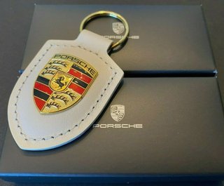 Llavero Porsche Cuero Blanco Nuevo Sin Caja