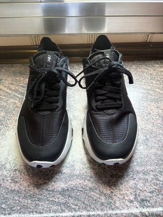 Zapatillas Nike Negras y Blancas