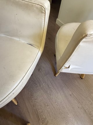 Mesa y 4 Sillas Nórdicas