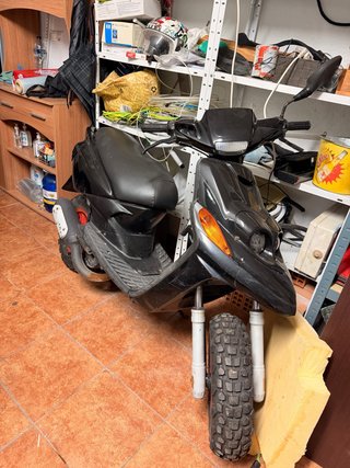 Yamaha Scooter Motor y Chapas