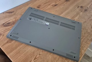 Lenovo IdeaPad 3 Gris