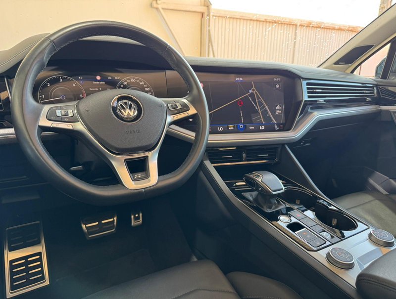 Volkswagen Touareg 2020, foto 12