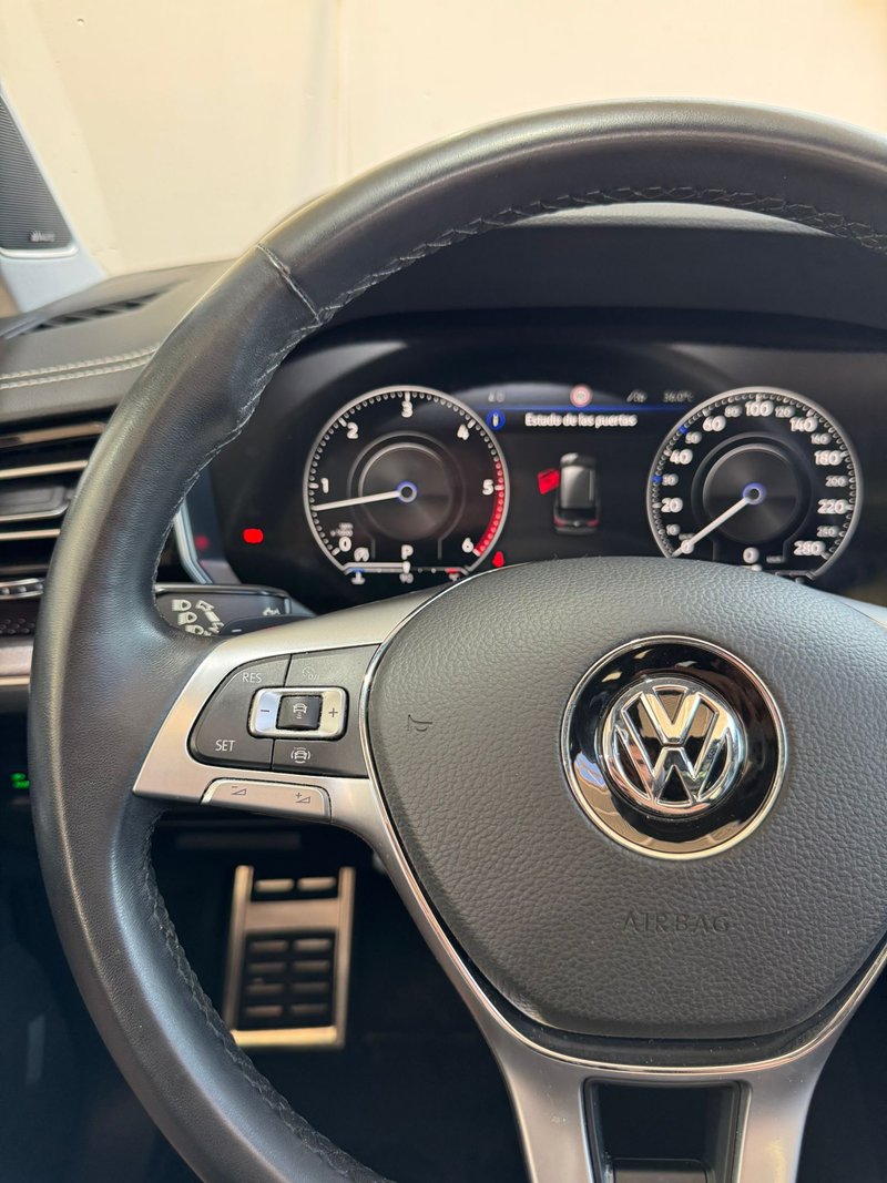 Volkswagen Touareg 2020, foto 22