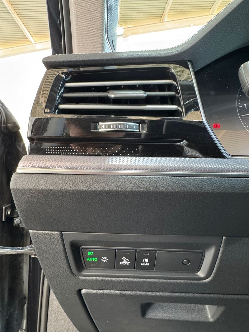 Volkswagen Touareg 2020, foto 23