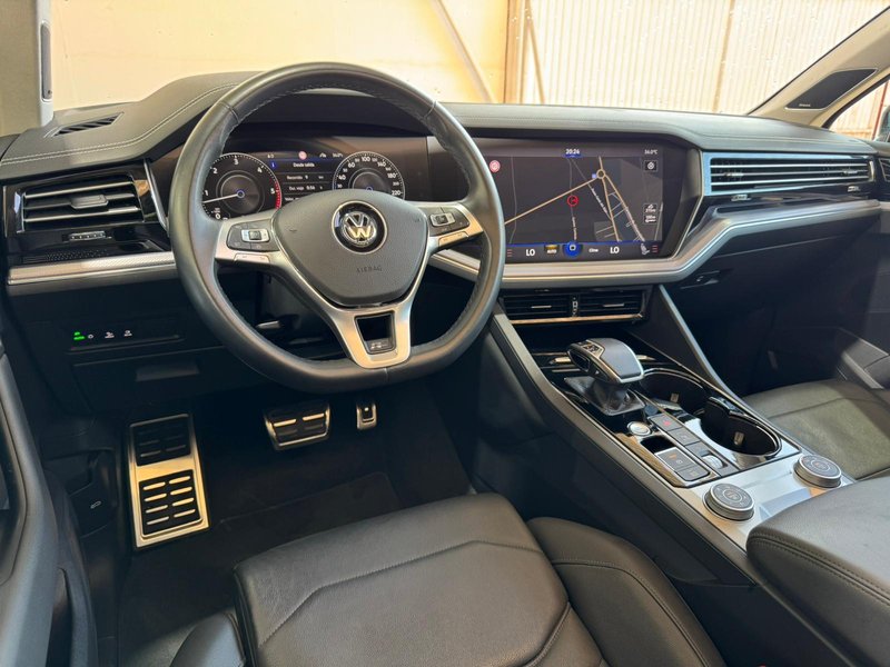Volkswagen Touareg 2020, foto 34