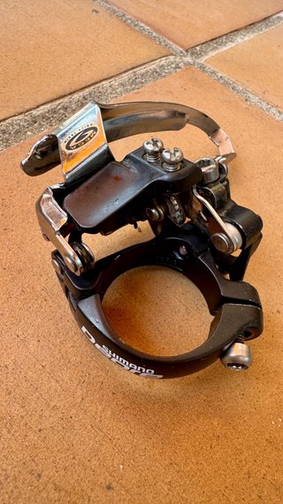 Desviador delantero Shimano Deore