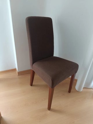 Mesa de comedor con 4 sillas