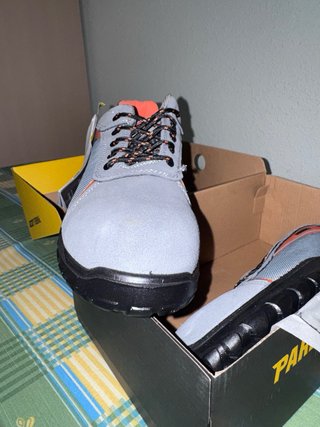 Zapatillas de trabajo Paredes Talla 42