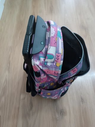 Mochila escolar Totto con ruedas.