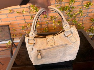 Bolso Guess Grande Hueso